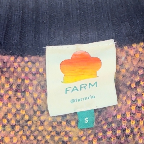 Colorful Patterned Women's Sweater - Picture 6 of 9